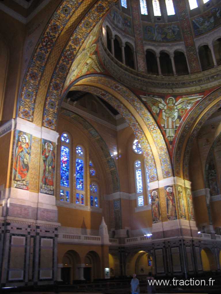 04_Lisieux (10).JPG - 2013, nos vacances en Normandie, la Basilique Sainte-Thérèse de Lisieux